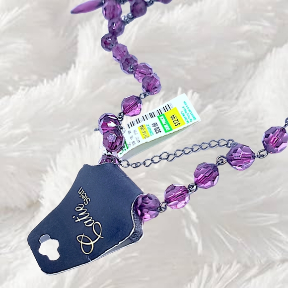 👣4/$20. Necklace with Amethyst Color Beads - Picture 5 of 6